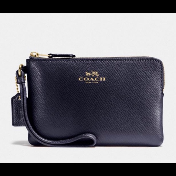 Coach Handbags - Corner Zip Wristlet